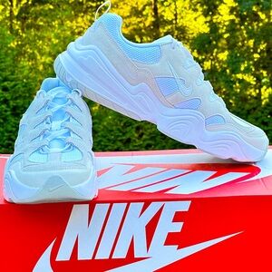 NEW Nike Tech Hera Low Top Casual Sneaker - Womens US 11.5